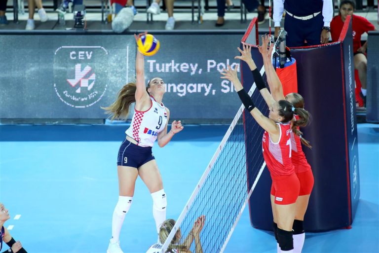 Eurovolley Γυναικών 2019: Φοβερό ματς Τουρκίας – Κροατίας – Η «οκτάδα» – Τα «ζευγάρια»