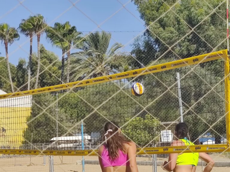 ΠΑΓΚΥΠΡΙΟ ΠΡΩΤΑΘΛΗΜΑ BEACH VOLLEY ΓΥΝΑΙΚΩΝ: Στον Τελικό Ζώγια/Daria και Μ.Ο.Σιαπάνη/Α. Ιωάννου